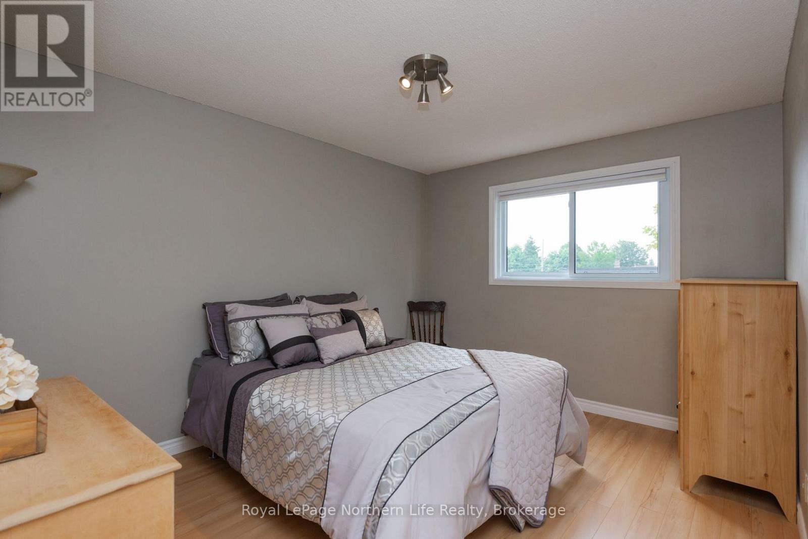 637 TACKABERRY DRIVE - 29