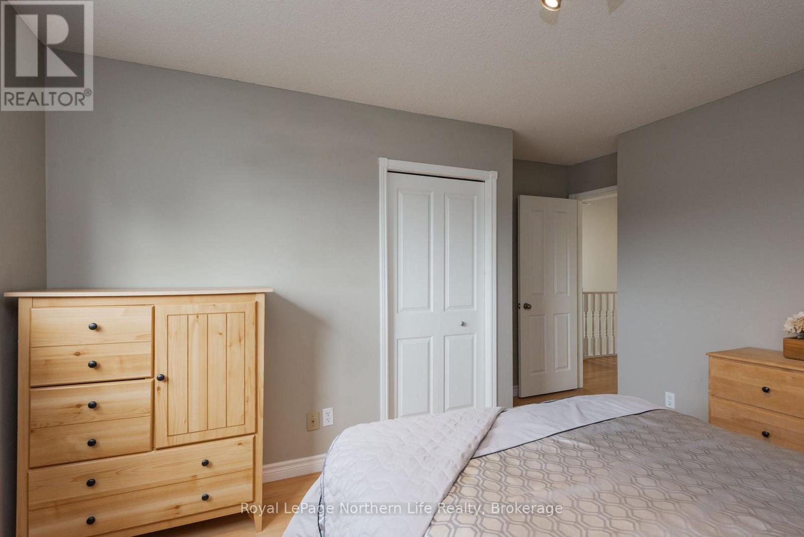 637 TACKABERRY DRIVE - 30