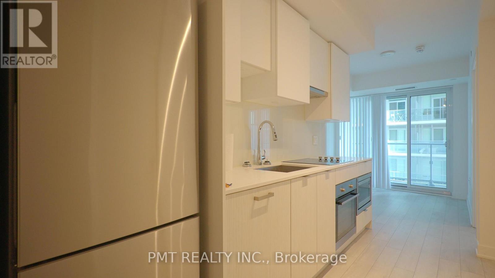 99 Broadway Unit 1708 photo 3