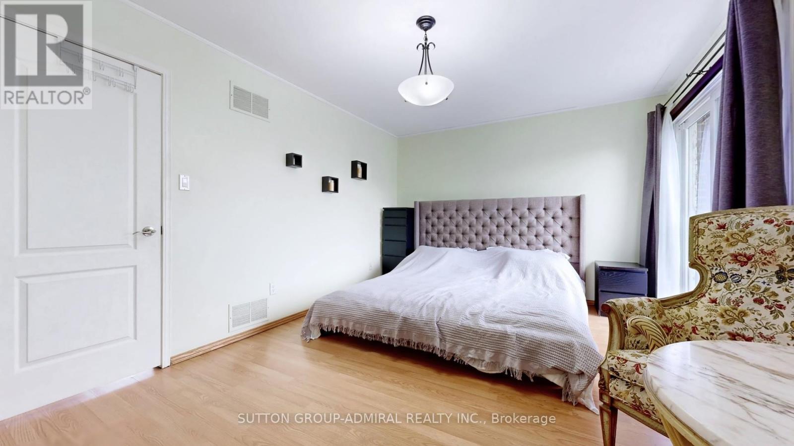 4 Dove Hawk Way, Toronto, ON photo 15