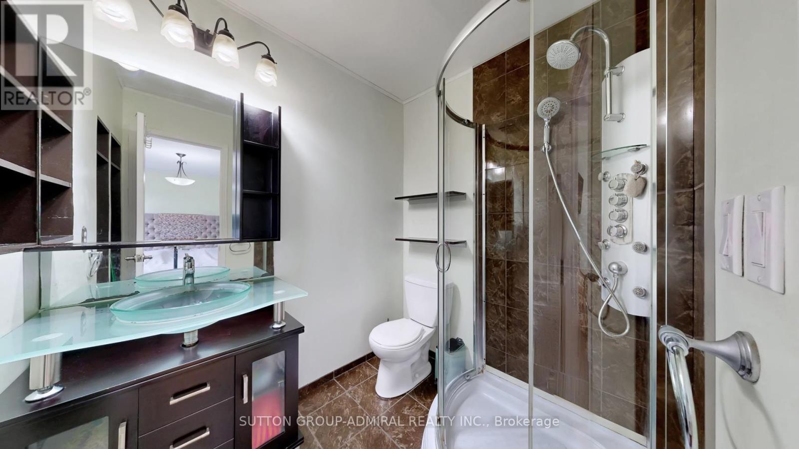4 Dove Hawk Way, Toronto, ON photo 16