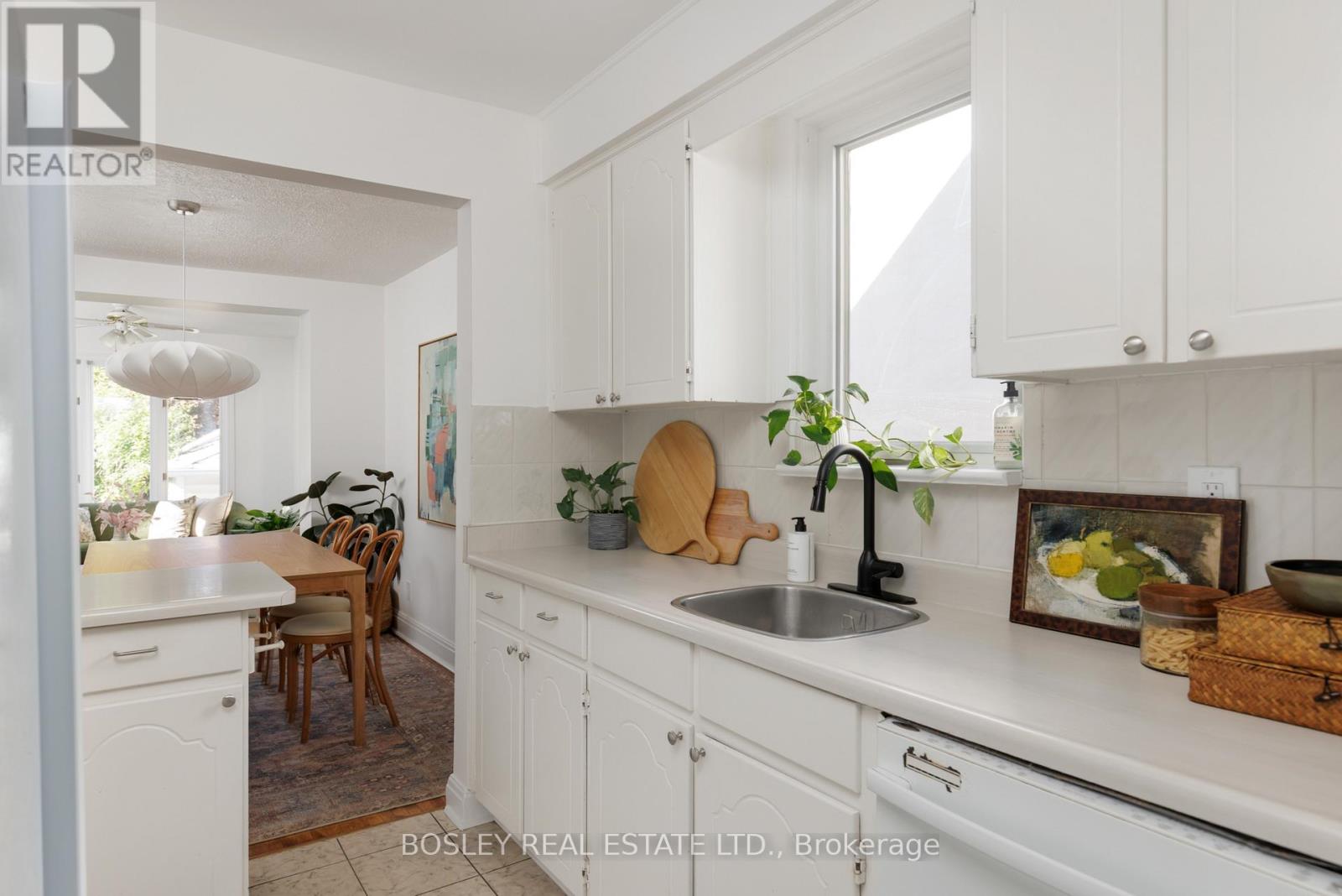 128 Leacrest Road, Toronto, ON photo 11