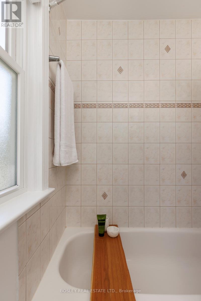 128 Leacrest Road, Toronto, ON photo 31
