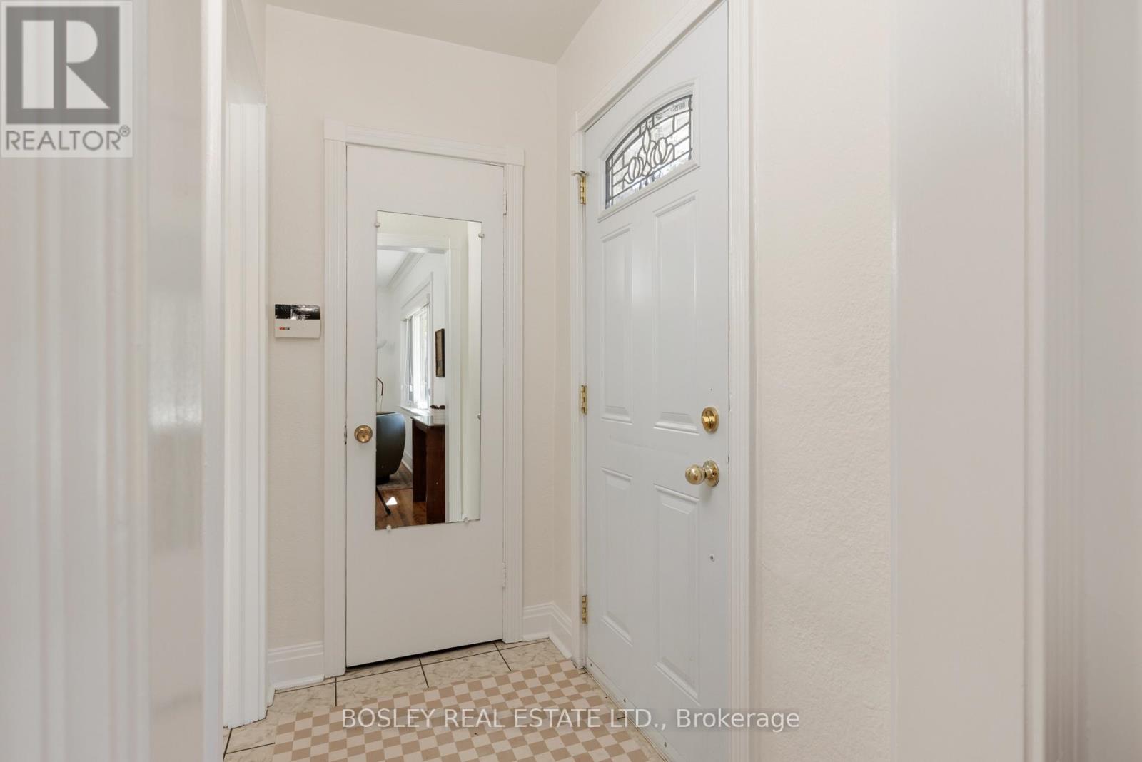 128 Leacrest Road, Toronto, ON photo 4