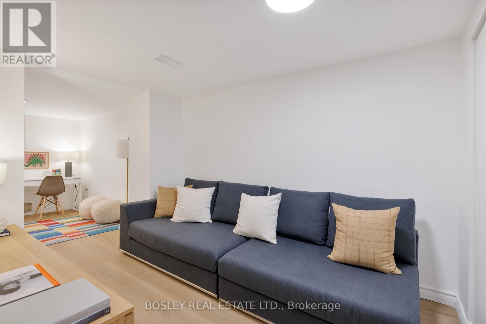 128 Leacrest Road, Toronto, ON photo 40