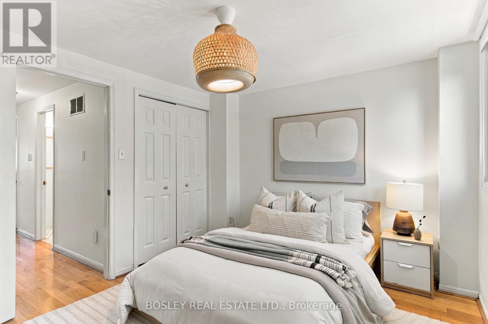 14 Lount Street, Toronto, ON photo 22