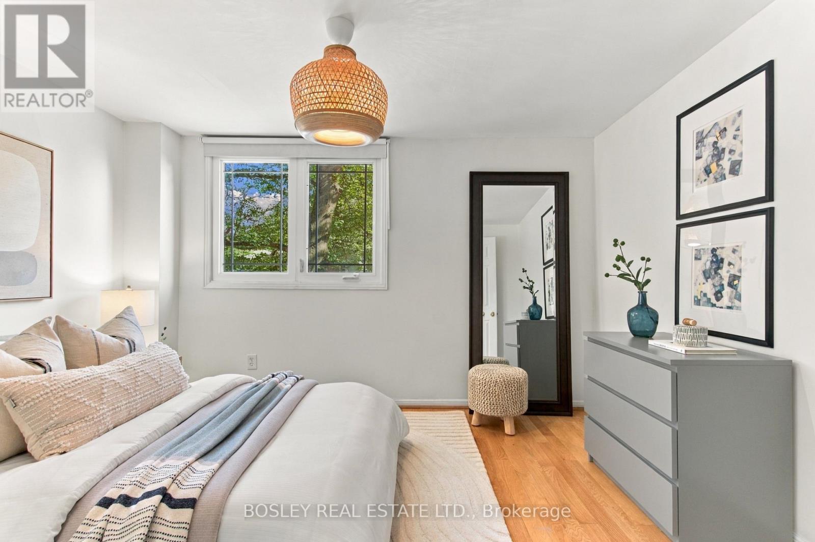 14 Lount Street, Toronto, ON photo 23
