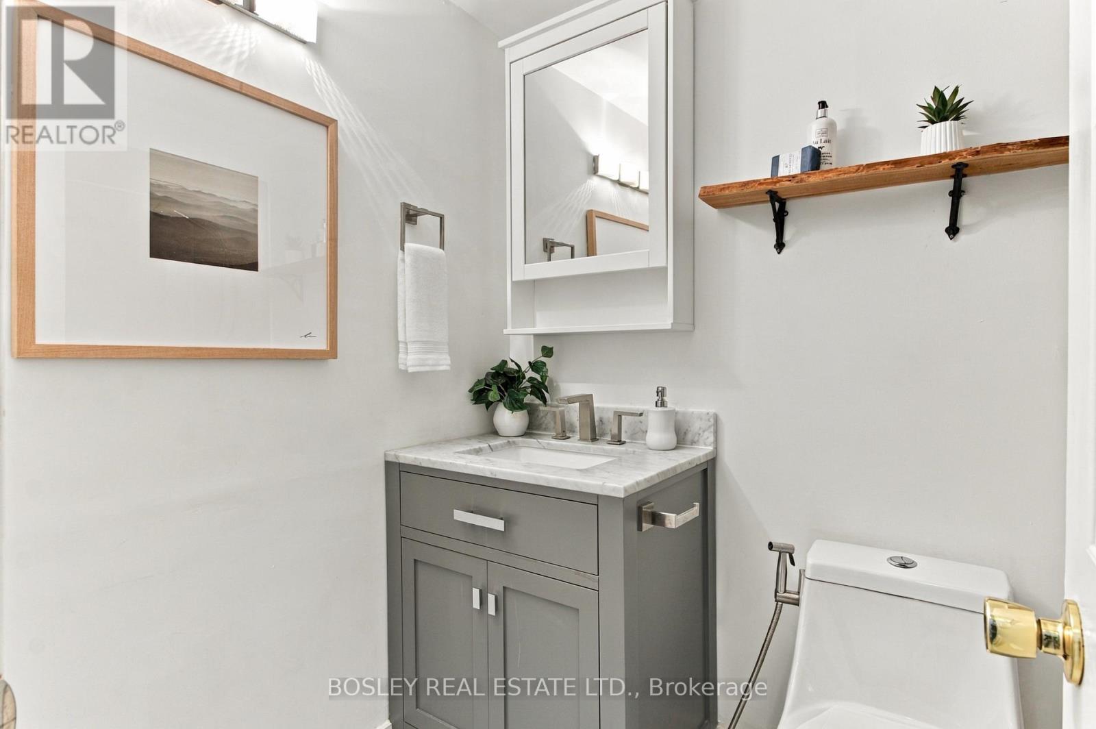 14 Lount Street, Toronto, ON photo 24