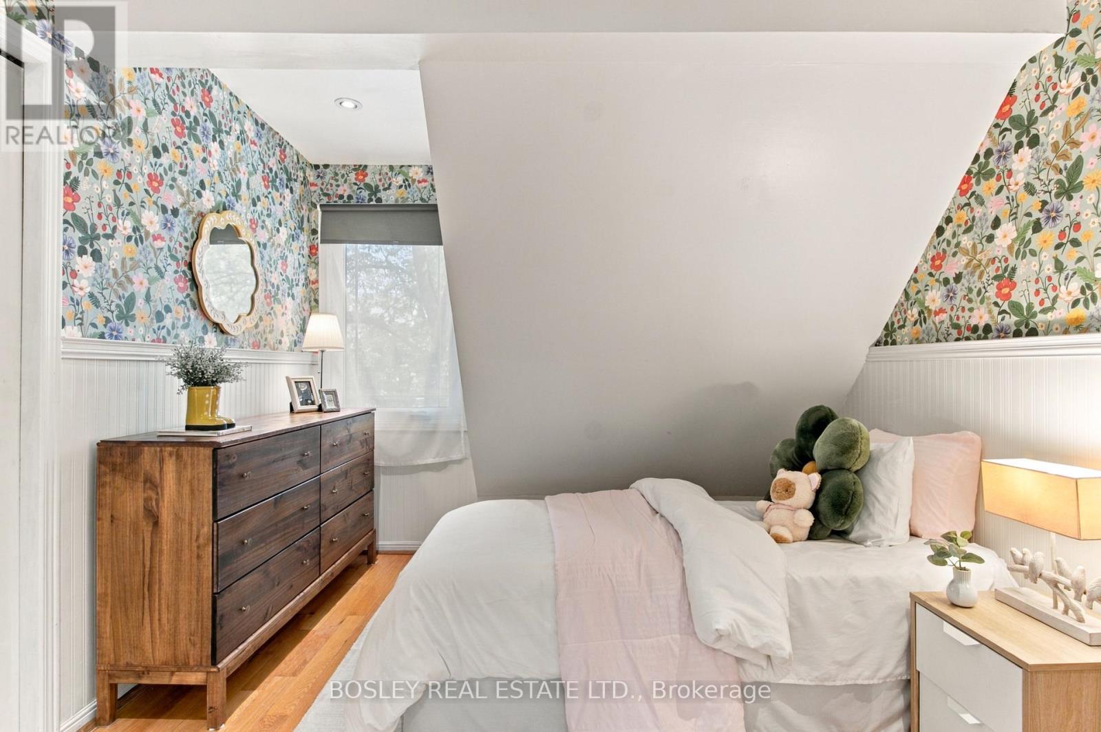 14 Lount Street, Toronto, ON photo 32