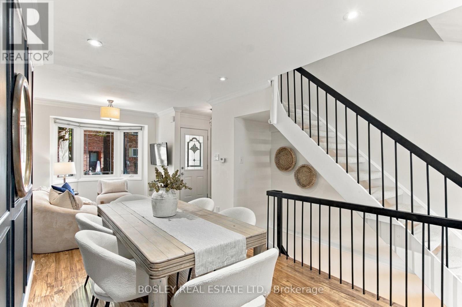 14 Lount Street, Toronto, ON photo 6