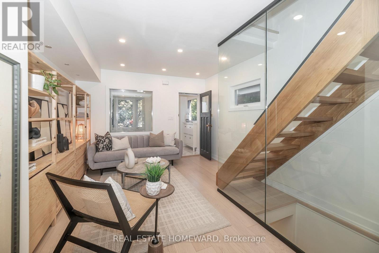 115 Wildwood Crescent, Toronto, ON photo 4