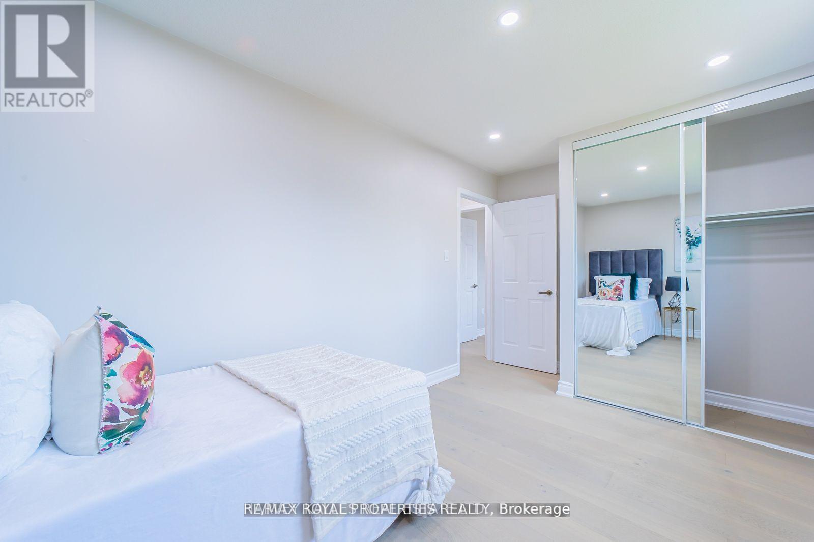 1639 Middleton Street South, Pickering, ON photo 23