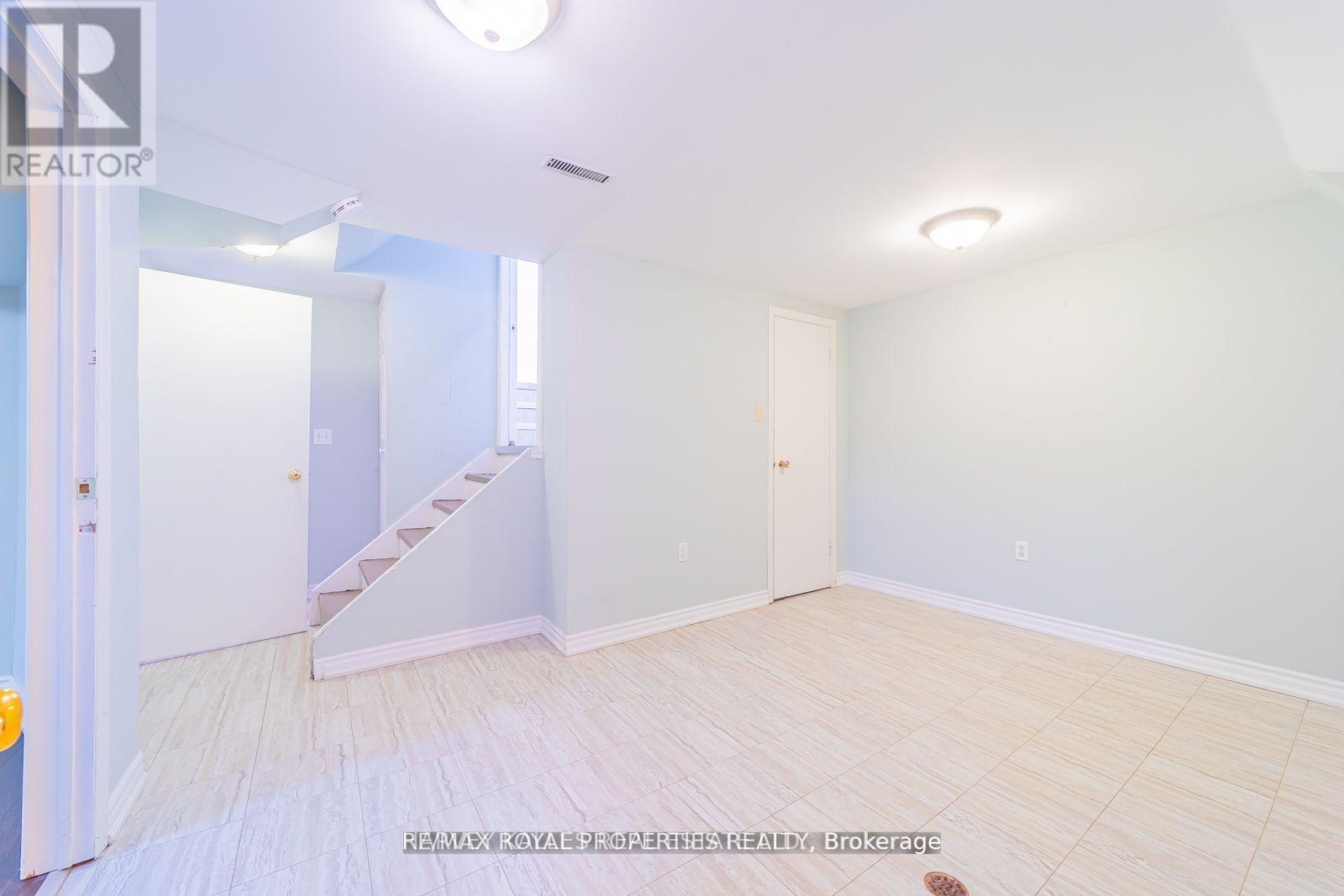 1639 Middleton Street South, Pickering, ON photo 26