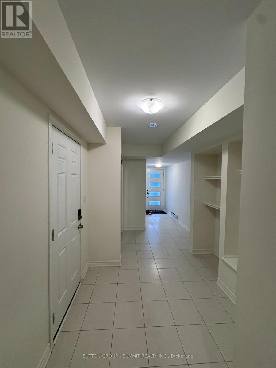 3355 Thunderbird Prom, Pickering, ON photo 4