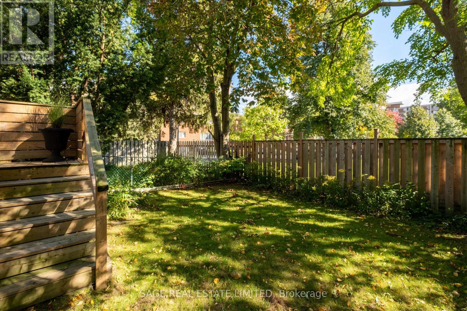 35 Chapman Avenue, Toronto, ON photo 44