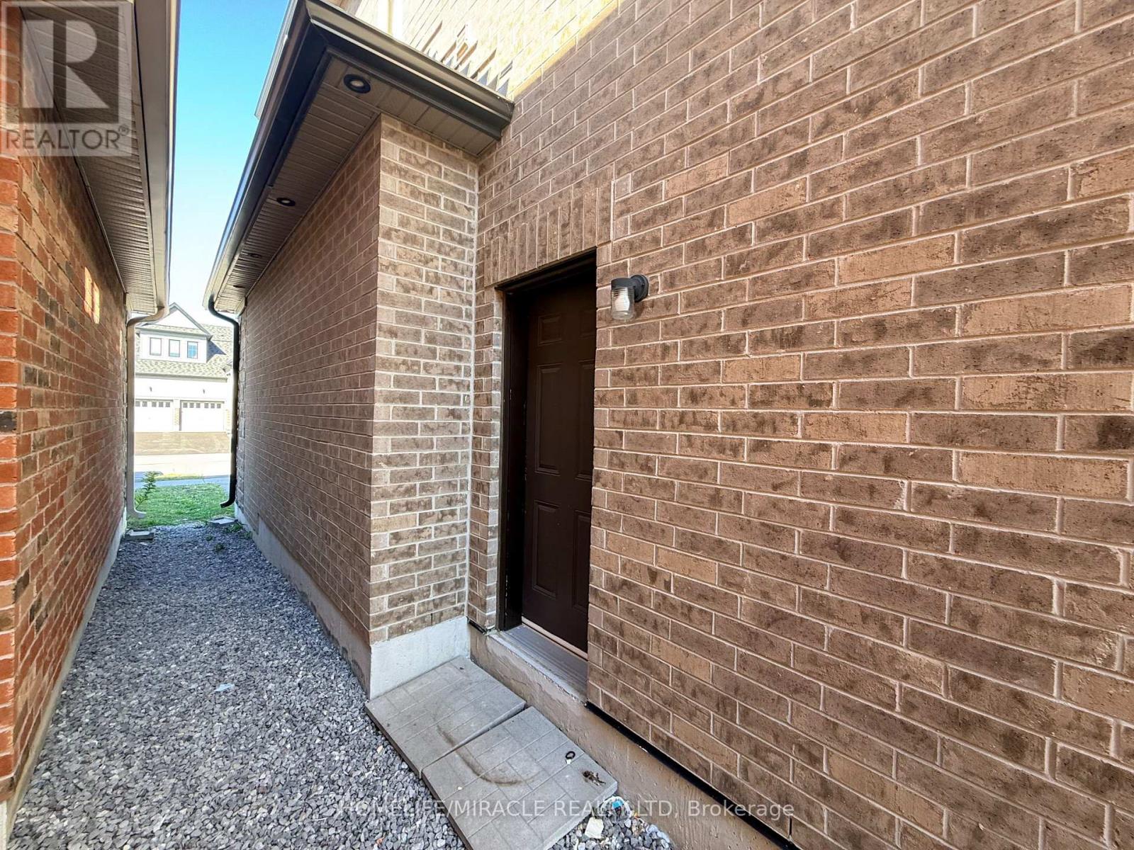 1301 Apollo Street, Oshawa, ON photo 26