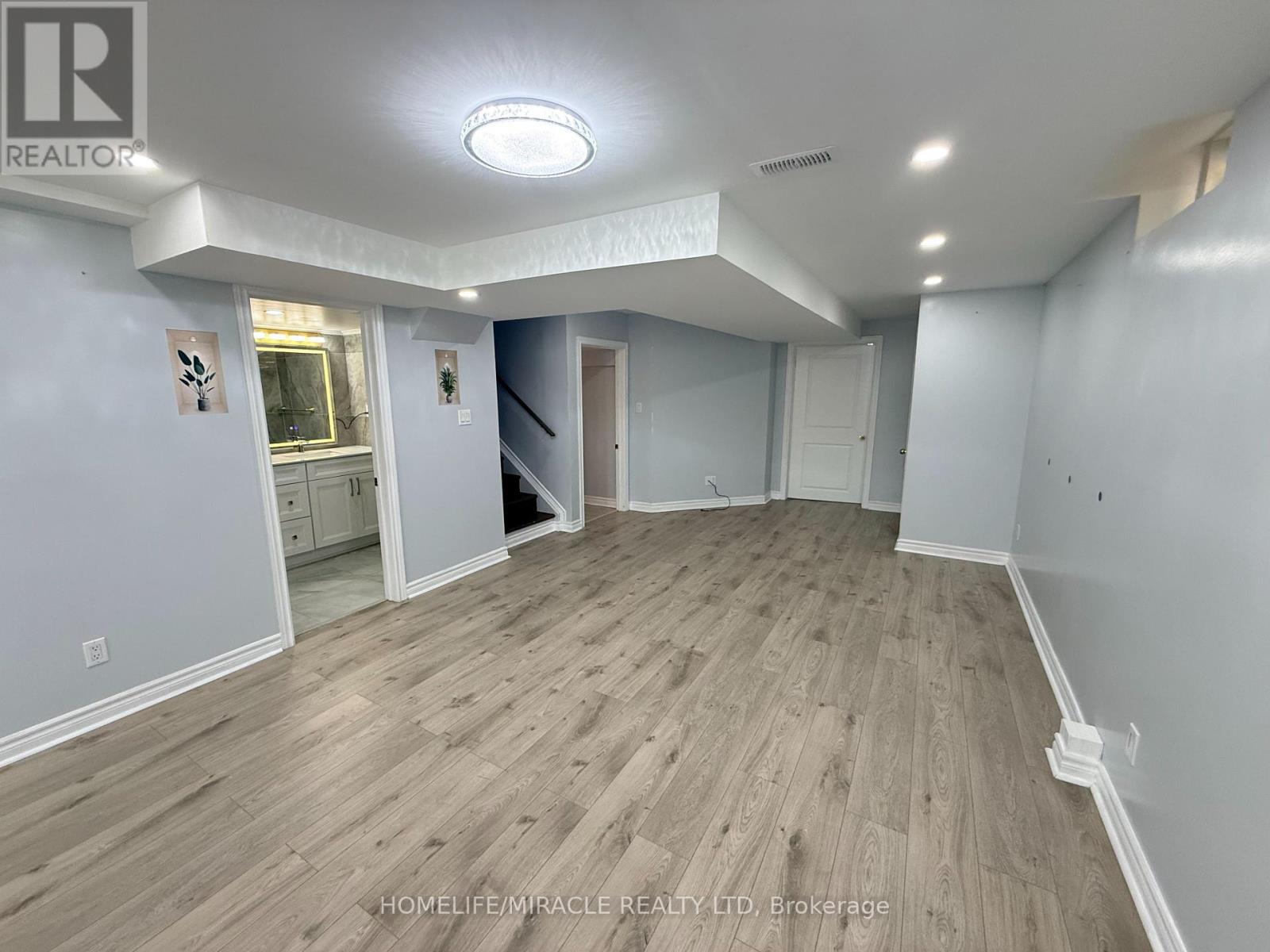 1301 Apollo Street, Oshawa, ON photo 30