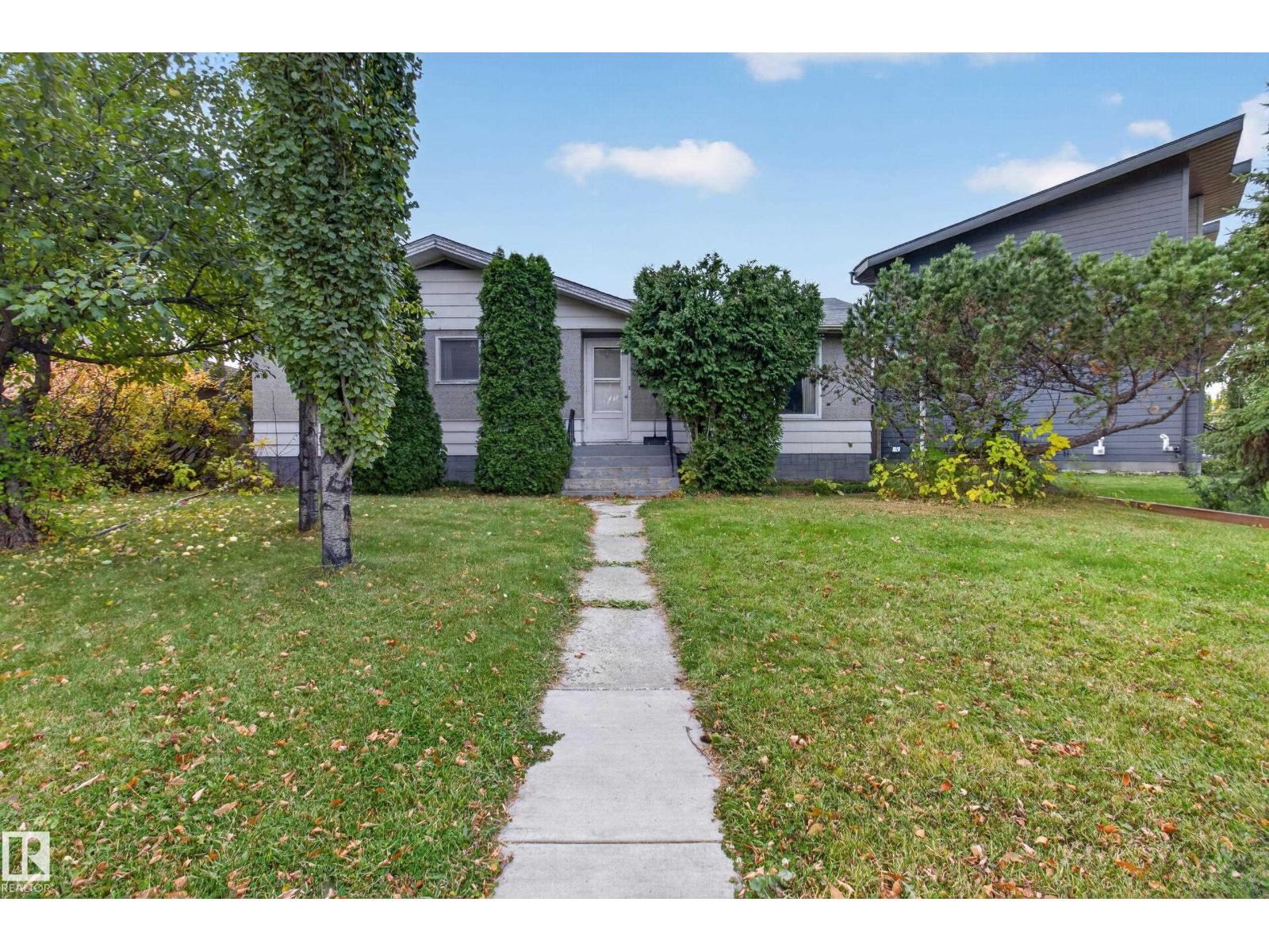 6321 104 AV NW, Edmonton — photo 3