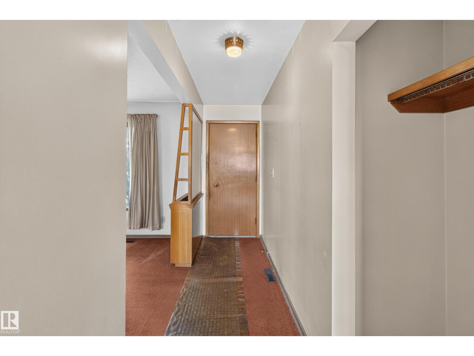 6321 104 AV NW, Edmonton — photo 5