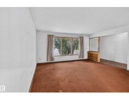 Bedroom 3 - 6321 104 Av Nw, Edmonton, AB T6A0X9 Photo 6