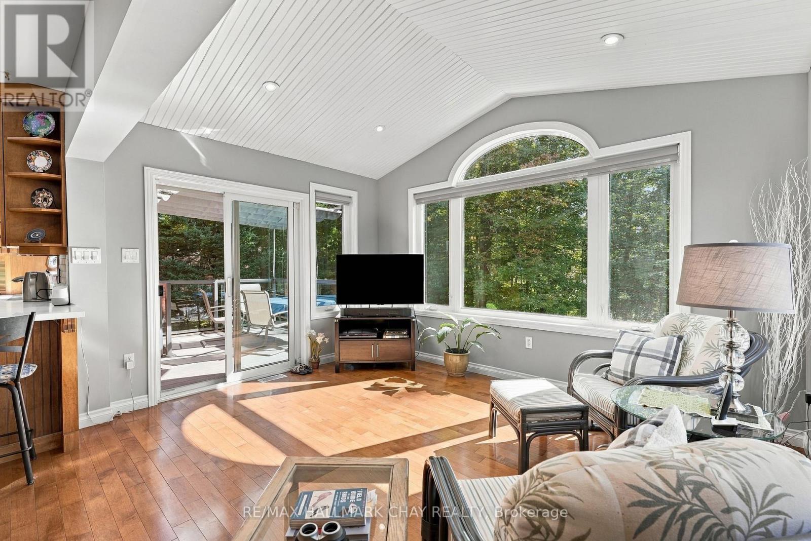 57 Belmont Crescent, Springwater photo 4