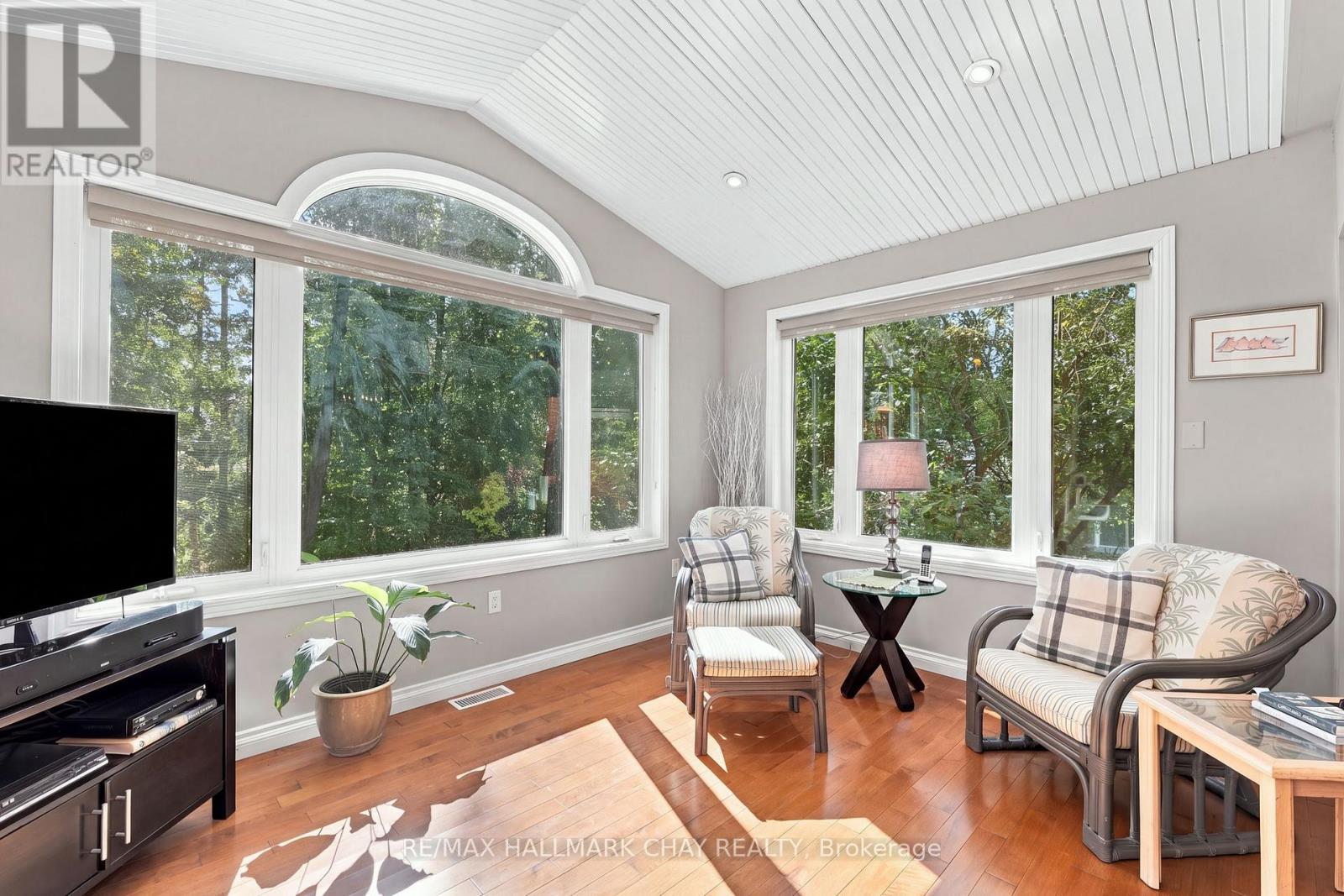 57 Belmont Crescent, Springwater photo 5