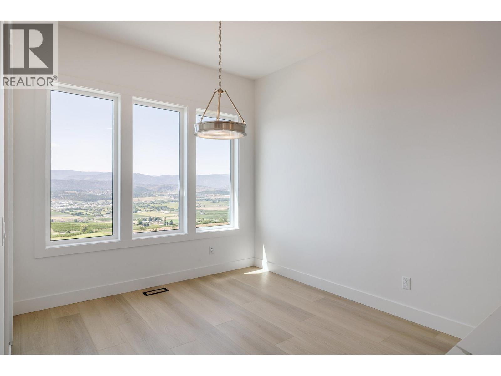 2054 Kentucky Crescent, Kelowna - Image 1
