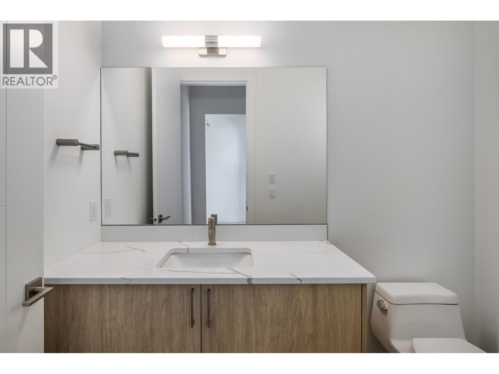 2054 Kentucky Crescent, Kelowna - Image 1