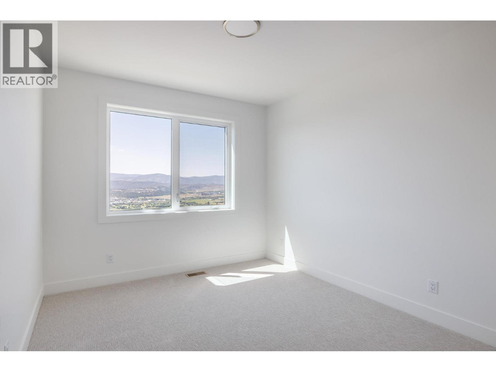 2054 Kentucky Crescent, Kelowna - Image 1