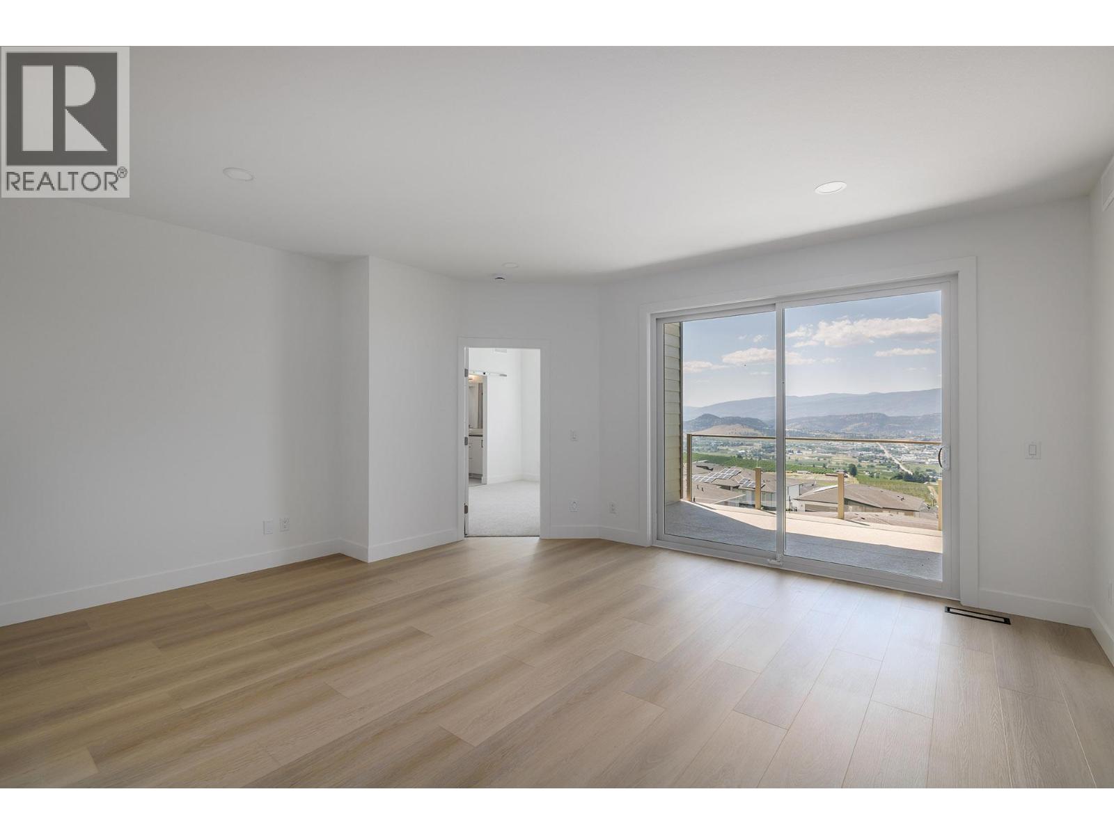 2054 Kentucky Crescent, Kelowna - Image 1