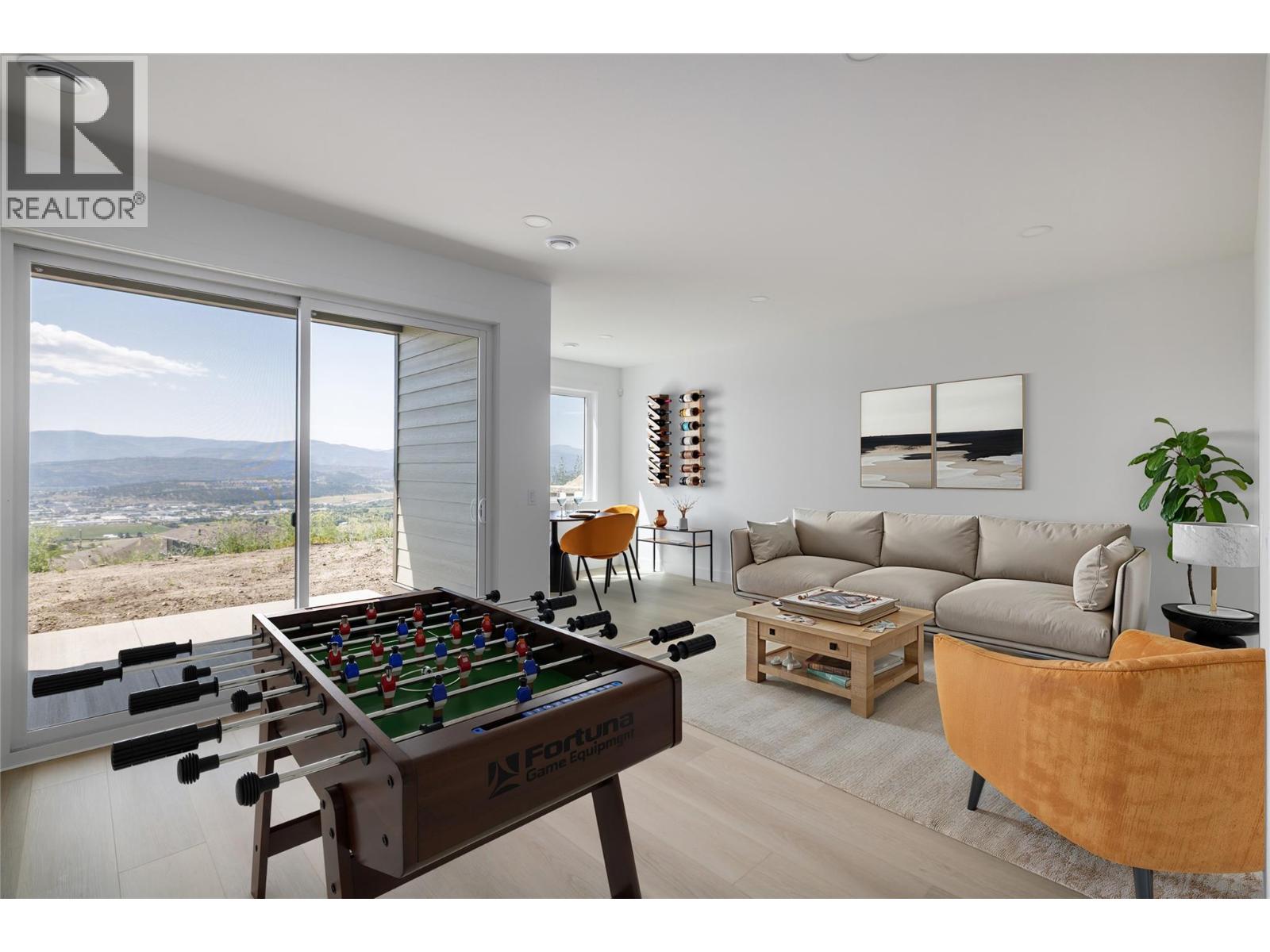 2054 Kentucky Crescent, Kelowna - Image 1