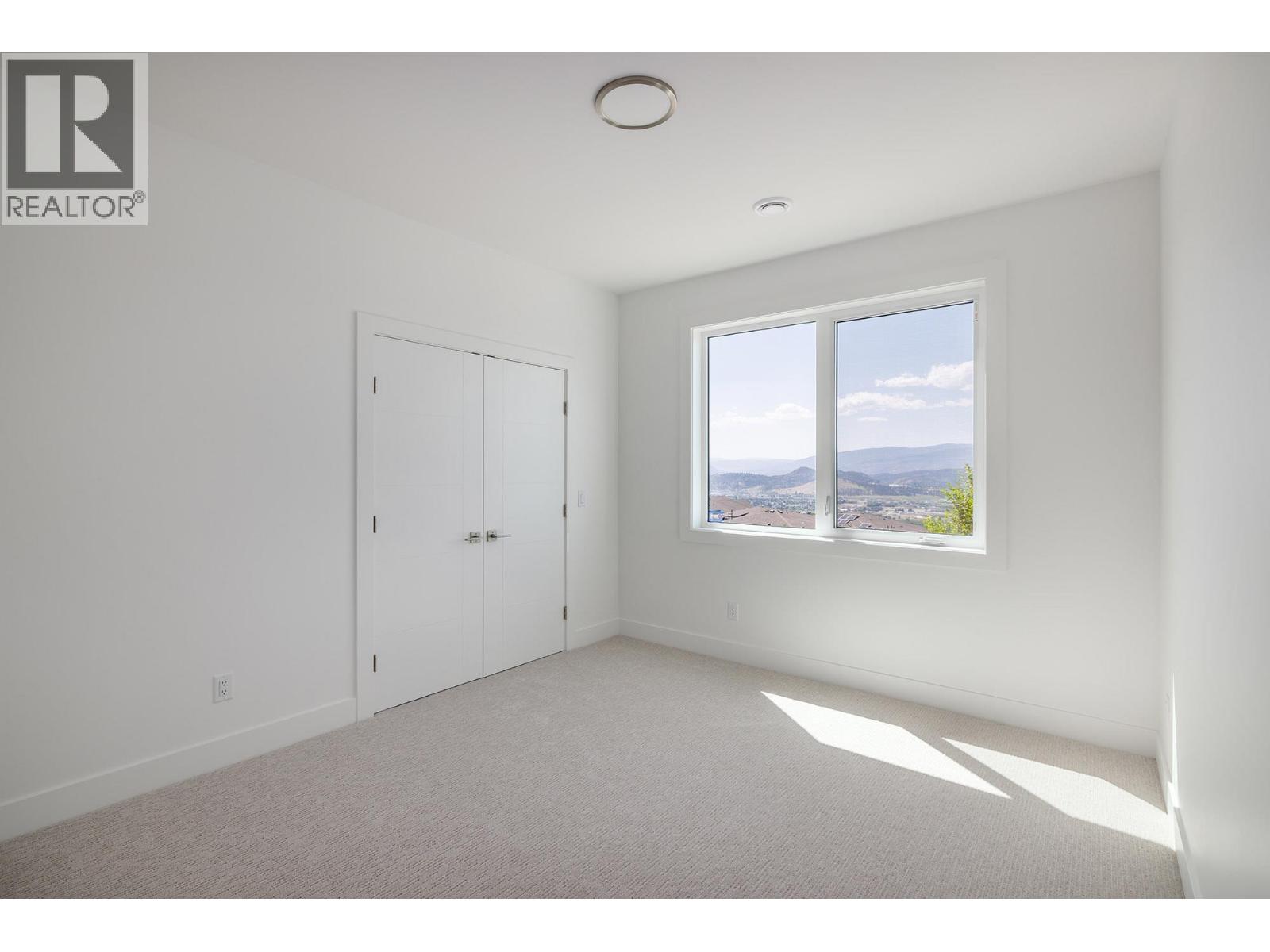2054 Kentucky Crescent, Kelowna - Image 1