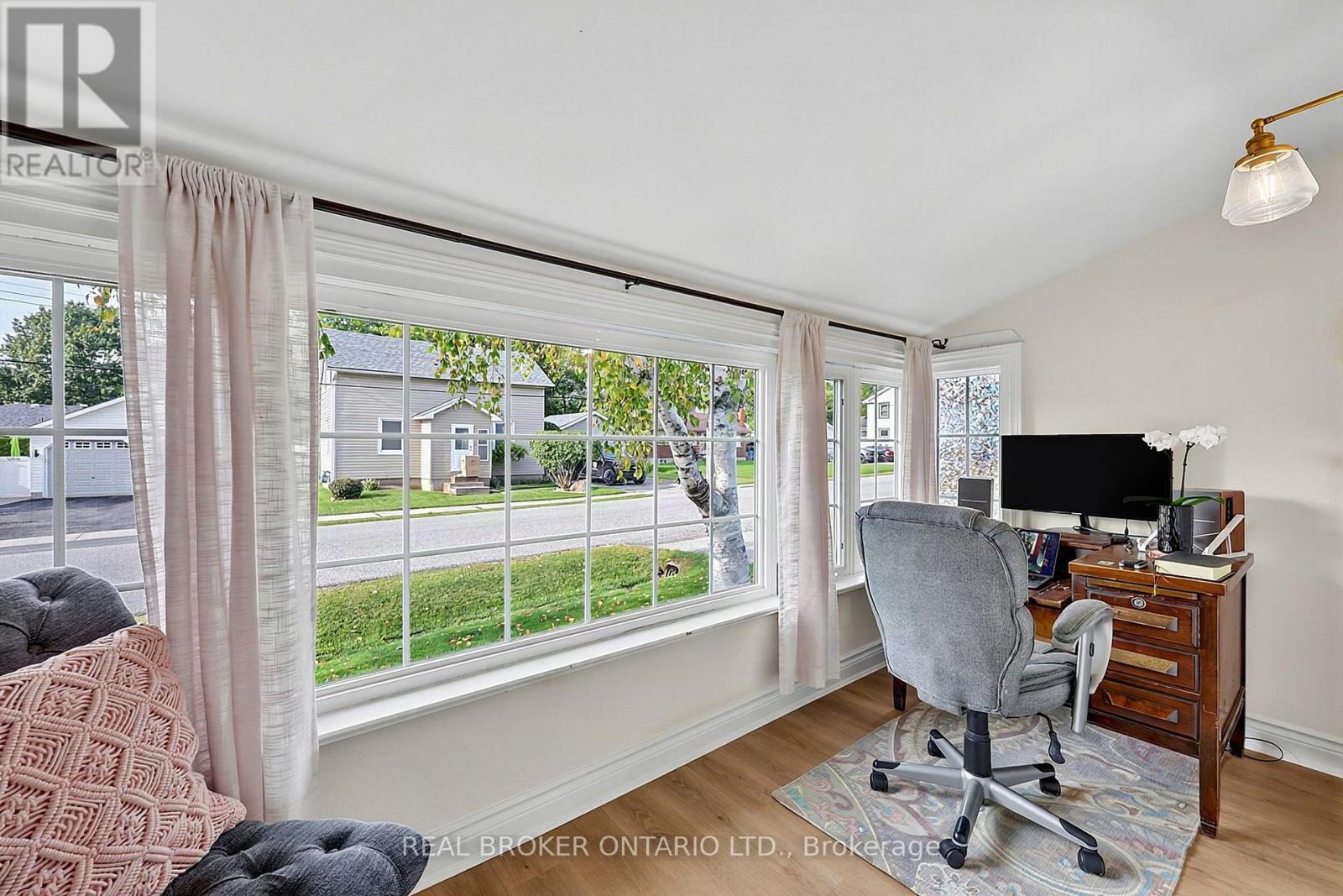 17 Mill Street, East Gwillimbury, ON photo 26