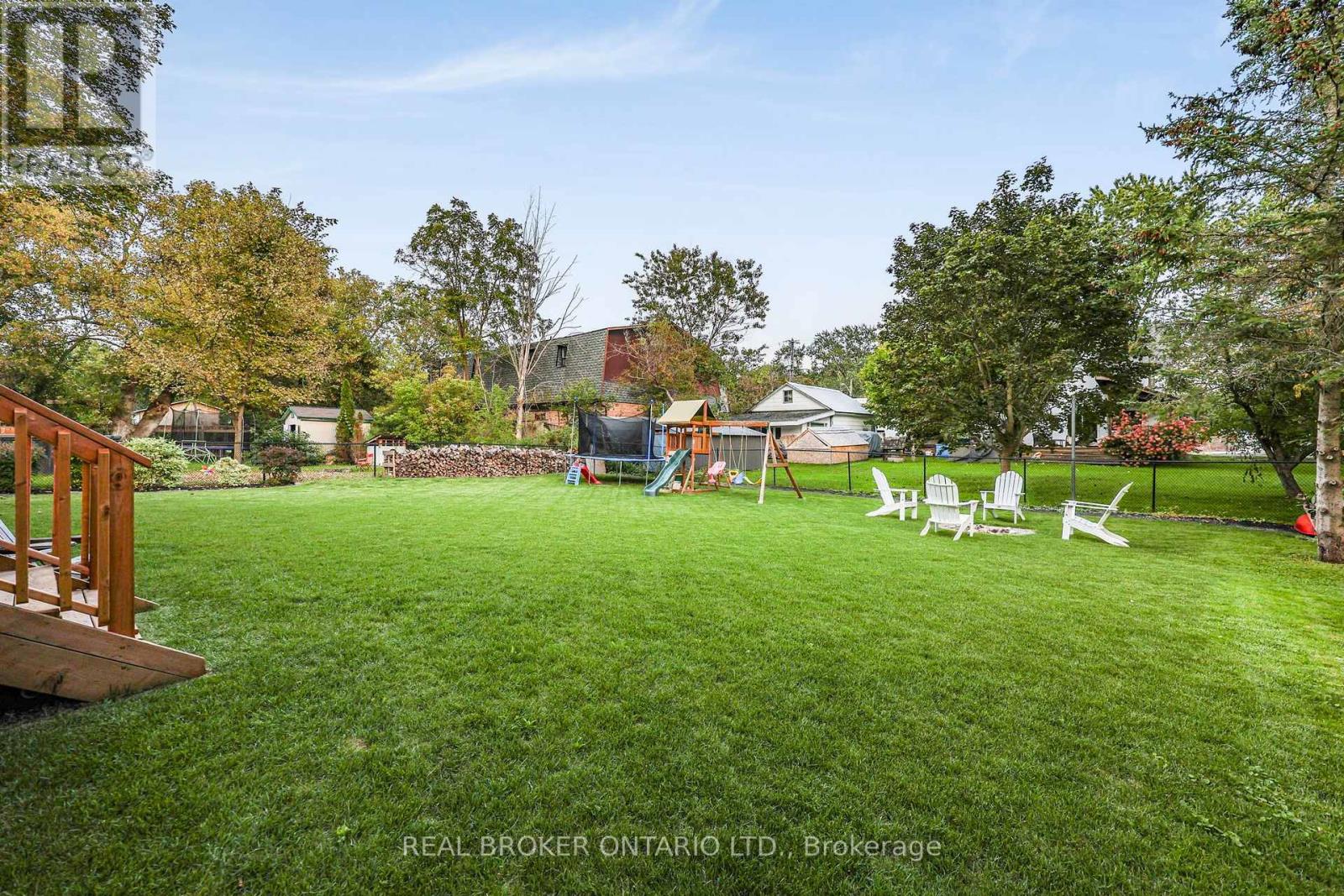 17 Mill Street, East Gwillimbury, ON photo 32
