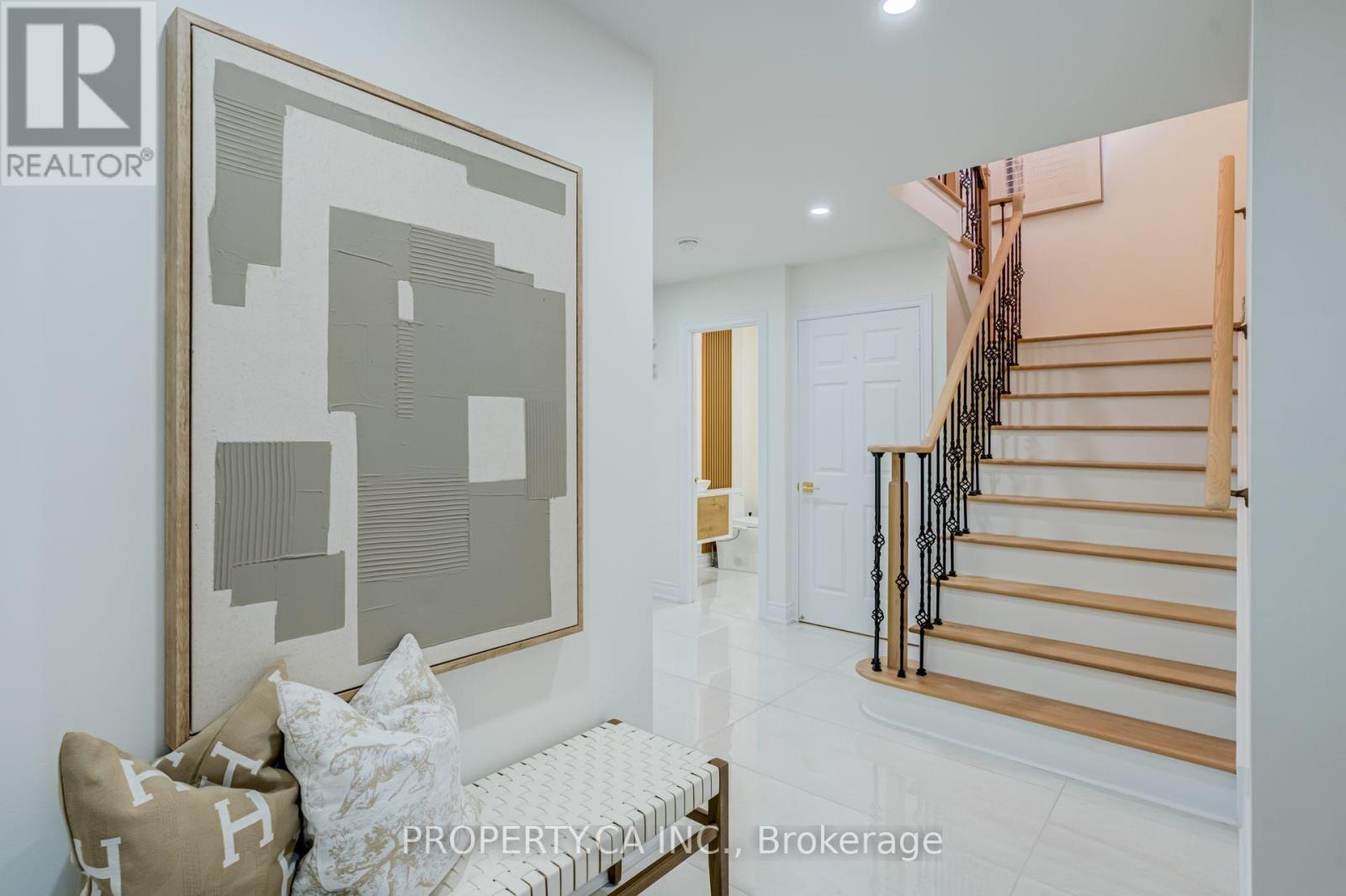 131 Giotto Crescent, Vaughan, ON photo 2