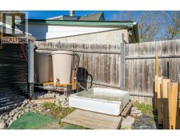 82 Kehl Street, Kitchener, ON N2M3T9 Photo 20