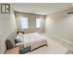 2pc Bathroom - 319 Moorlands Crescent, Kitchener, ON N2P0C5 Photo 10