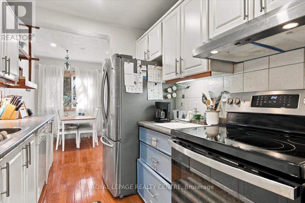 3581 ASH ROW CRESCENT - 13