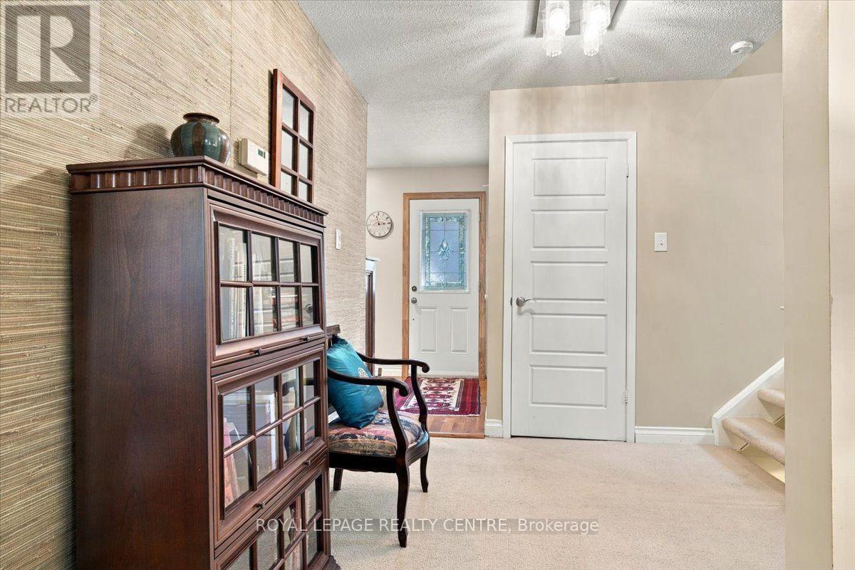 3581 ASH ROW CRESCENT - 18