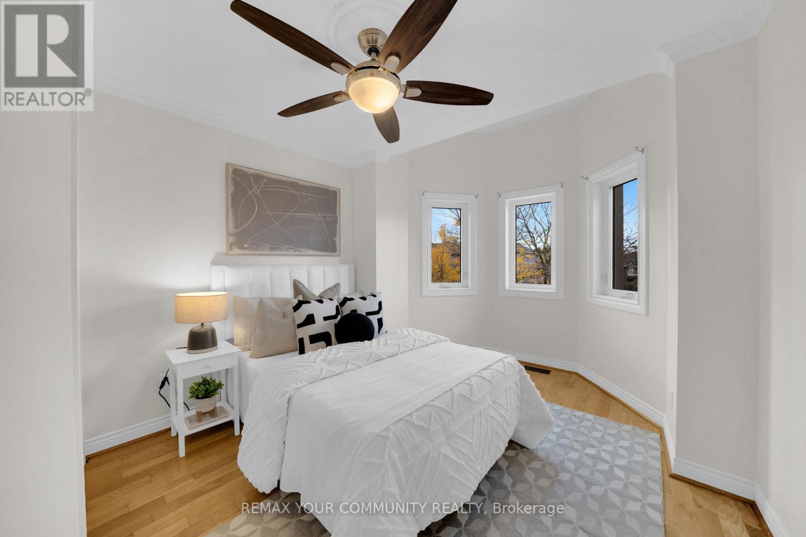 118 Waterbury Street, Caledon, ON photo 37