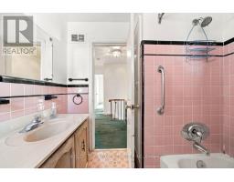 431 Ridelle Avenue, Toronto, ON M6B1K3 Photo 25