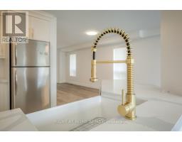 7401 Village Walk, Mississauga, ON L5W1X6 Photo 14