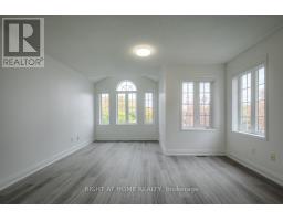 7401 Village Walk, Mississauga, ON L5W1X6 Photo 18