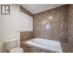 7401 Village Walk, Mississauga, ON L5W1X6 Photo 22