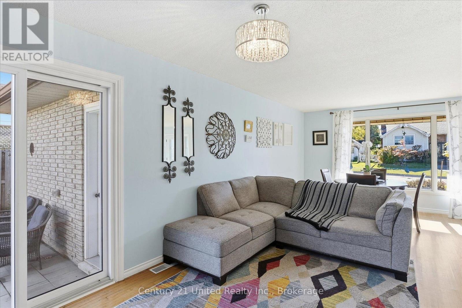 898 Sydenham Road, Peterborough, ON photo 19