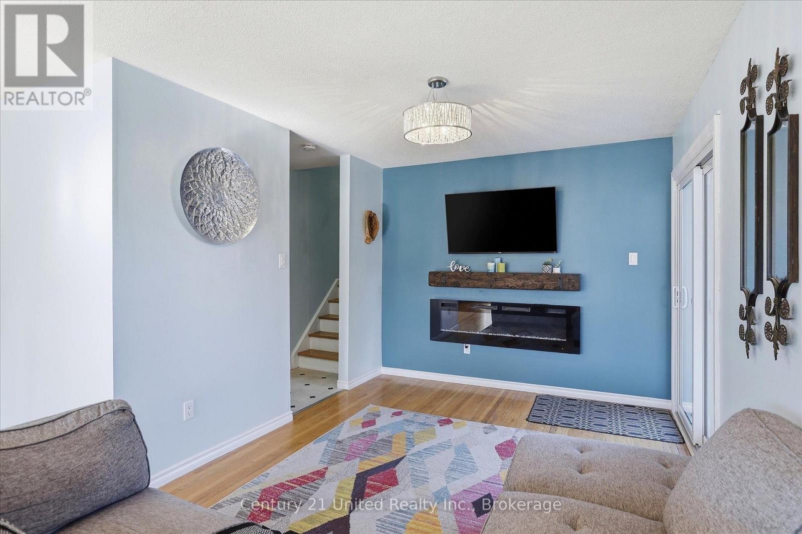 898 Sydenham Road, Peterborough, ON photo 17