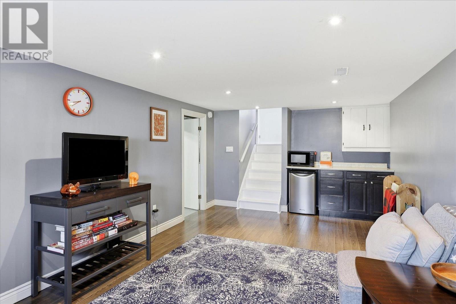 898 Sydenham Road, Peterborough, ON photo 31