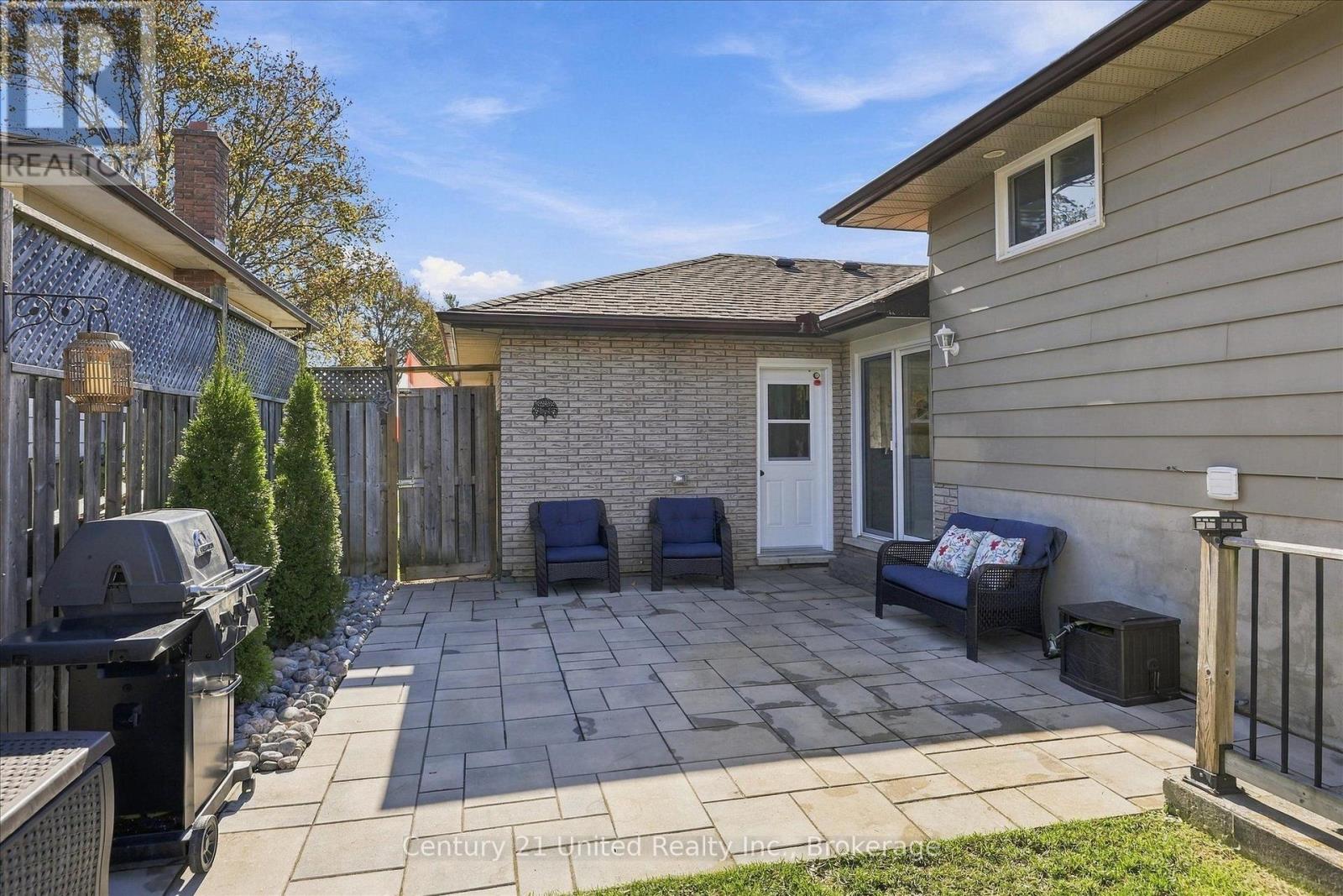 898 Sydenham Road, Peterborough, ON photo 38