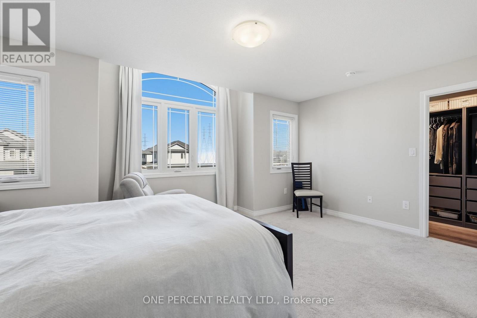 71 LAURENT AVENUE - 21