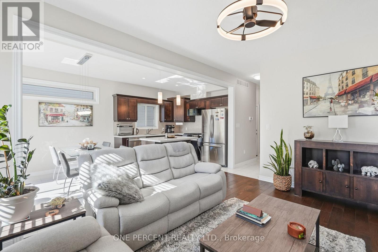 71 LAURENT AVENUE - 8